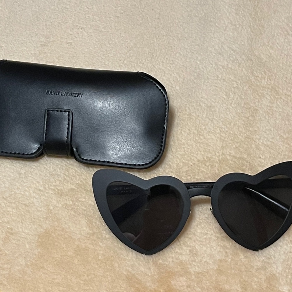 Black Heart-Shaped Sunglasses with Case